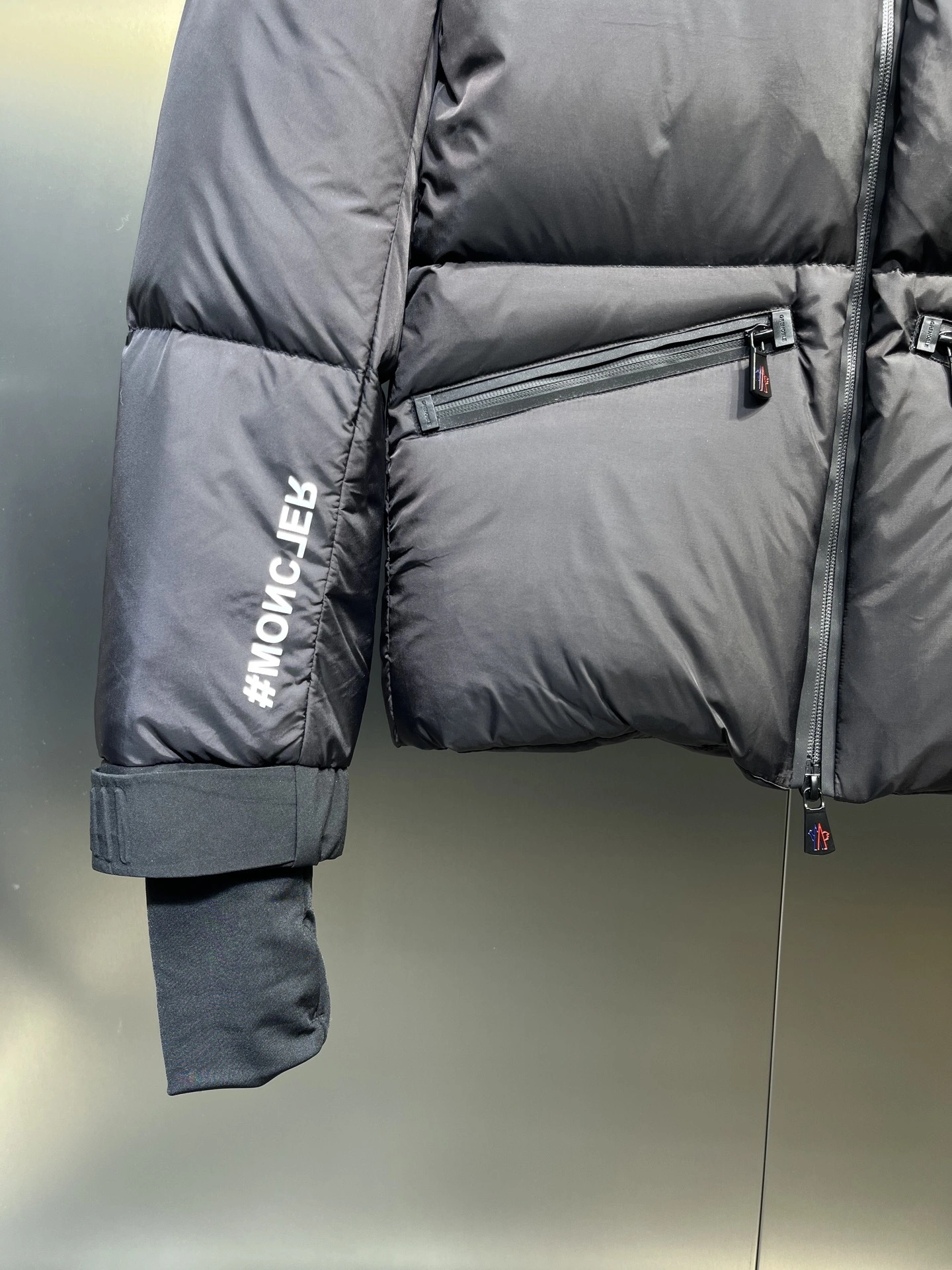 wg.luxury-- 7o9385r Down jacket white duck down item: E-F431J0114